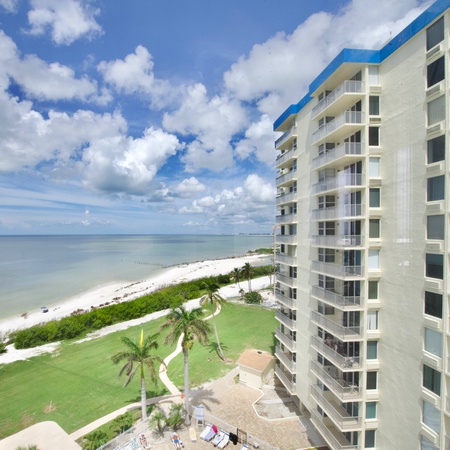 Estero Beach & Tennis 806-B