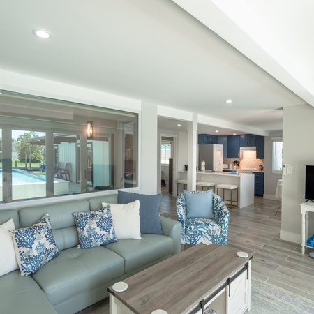 Curlew Beach Cottage