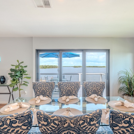 Club 205 At Bayview