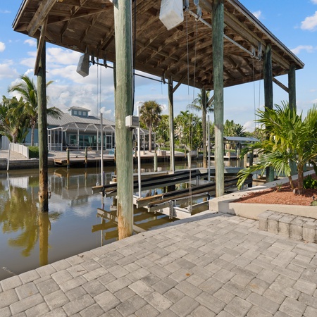Canal Paradise Retreat