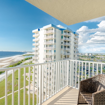 Estero Beach & Tennis 807-C