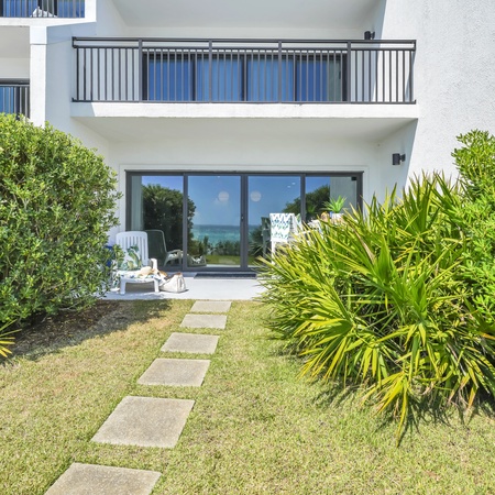 Emerald Hill #3 - Villa by the Sea