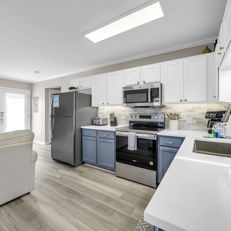 Sunset Cottages 2C - Melrose Place