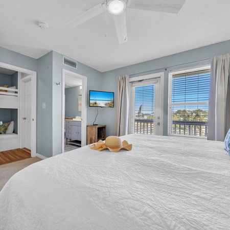 Sunset Cottages 2C - Melrose Place