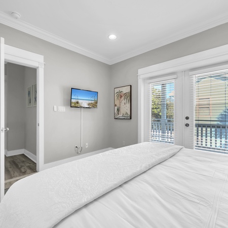 Saltwater Social Club