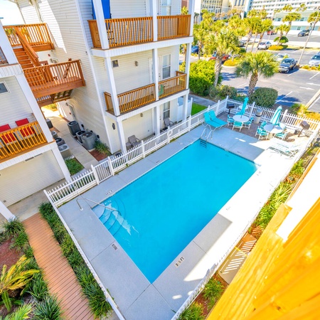 Sunset Cottages 2C - Melrose Place