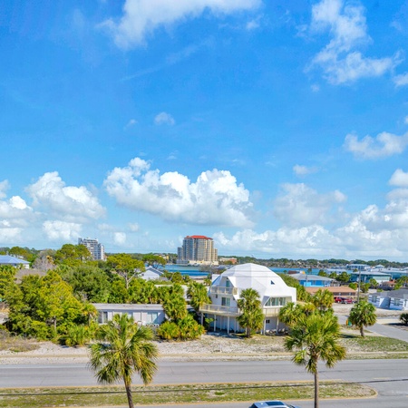 Sunset Cottages 2C - Melrose Place