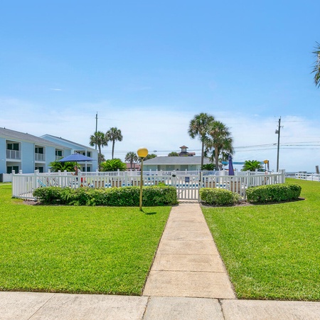 Tradewinds 21 - Coastal Charm