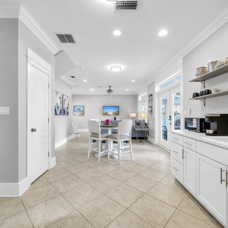 Saltwater Social Club