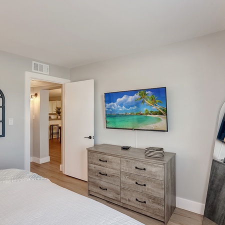 Venus 106 - The Salty Sister