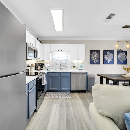 Sunset Cottages 2C - Melrose Place