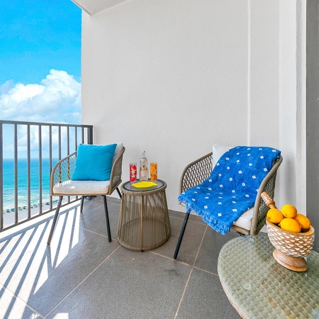 Emerald Towers 1302 - Salty Smile