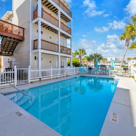 Sunset Cottages 2C - Melrose Place