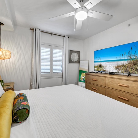 Pelican Isle 215 - The Emerald Spritz