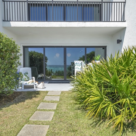 Emerald Hill #3 - Villa by the Sea