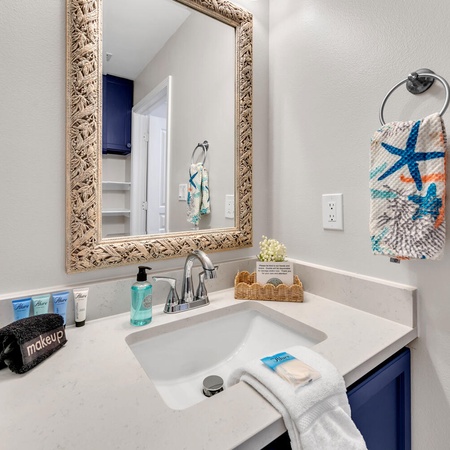 Beach Resort 401 - Blue View