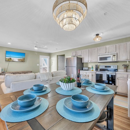 Sunset Cottages 2C - Melrose Place