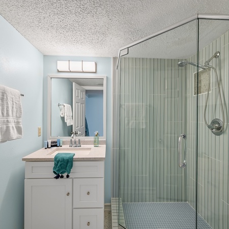 Pelican Beach 604 - Shore Thing