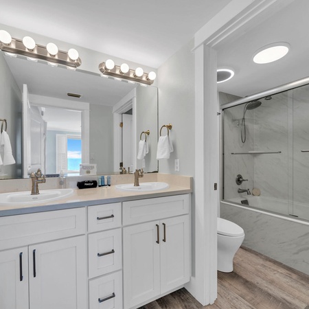 Island Princess 707 - Grouper Therapy