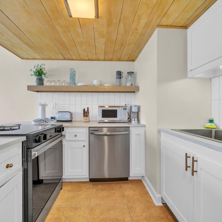 Pinnacle Port A518 - Seaside Pearl