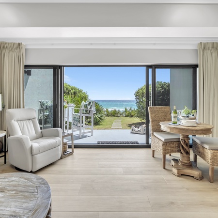 Emerald Hill #3 - Villa by the Sea
