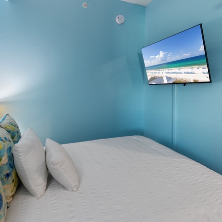 Aqua 608