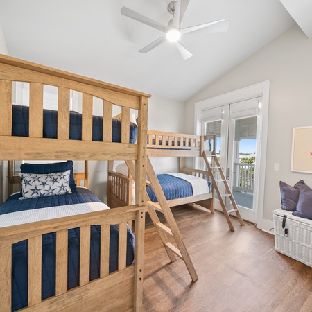 330 Beachside Dr