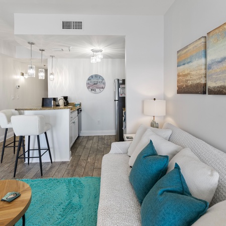 Carillon Inn 313