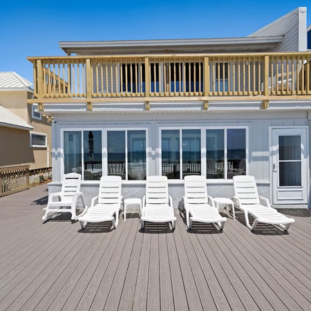 Honey's Beach Cottage