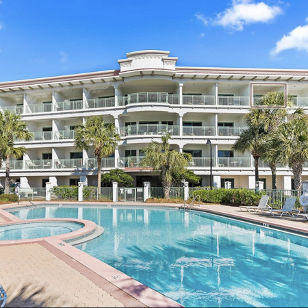 Inn at Seacrest 210