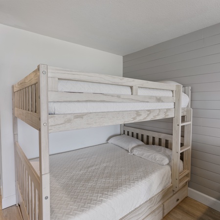 Summerhaven 4