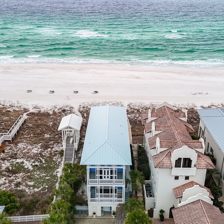 Shangri-La at Carillon Beach