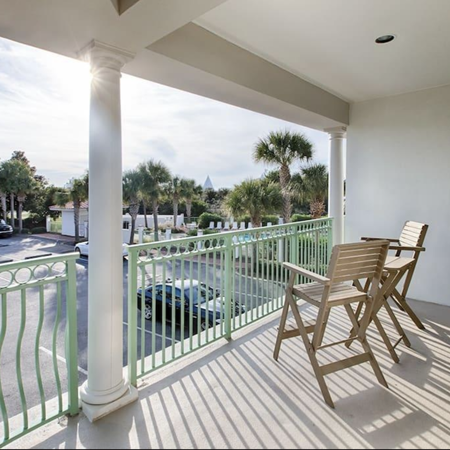 Inn at Seacrest 210