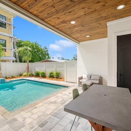 214 Toledo Place