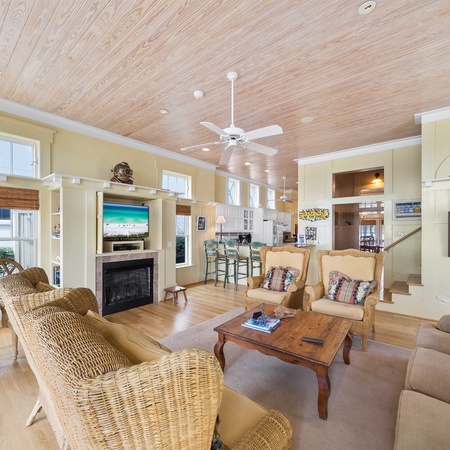 Shangri-La at Carillon Beach