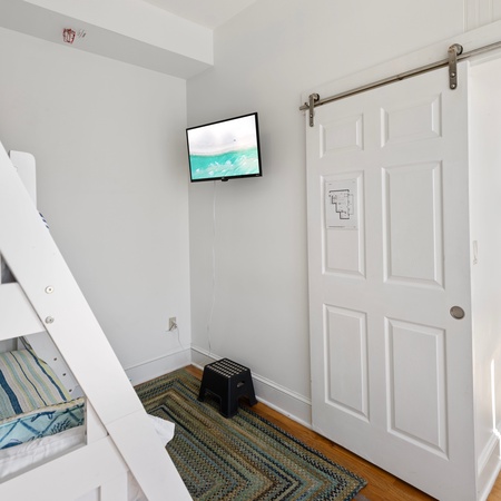 Carillon Market 305