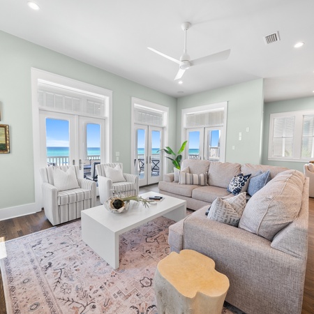 330 Beachside Dr