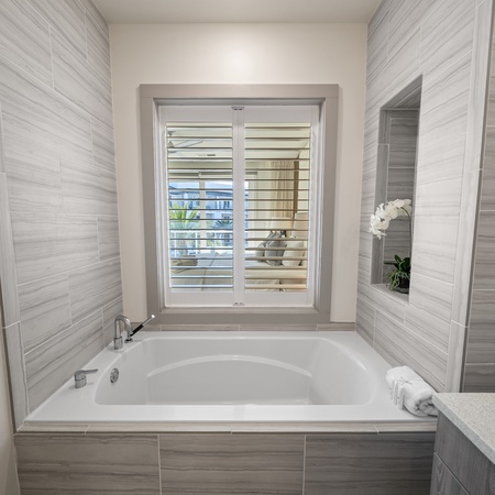 Pointe 332 @Rosemary