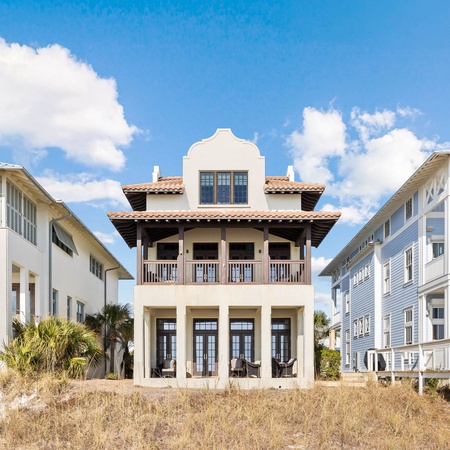 404 Beachside The Crest