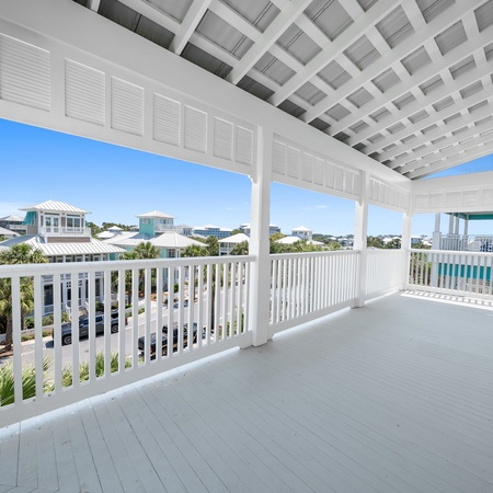 330 Beachside Dr