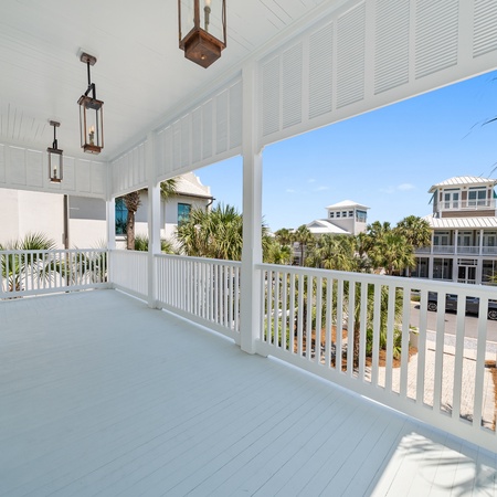 330 Beachside Dr