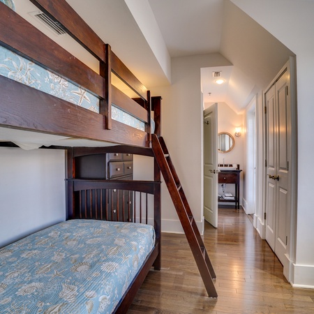 Rosemary Bch 5 Main St 1F