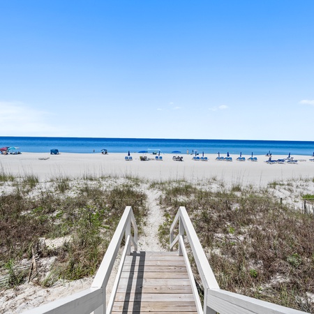 330 Beachside Dr
