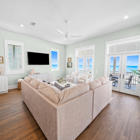 330 Beachside Dr