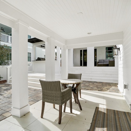 213 Sandyshore Dr