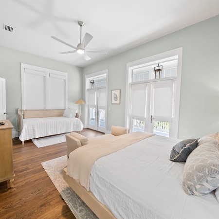 330 Beachside Dr