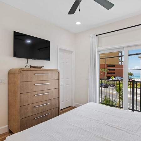 Villas at Laguna Beach 4