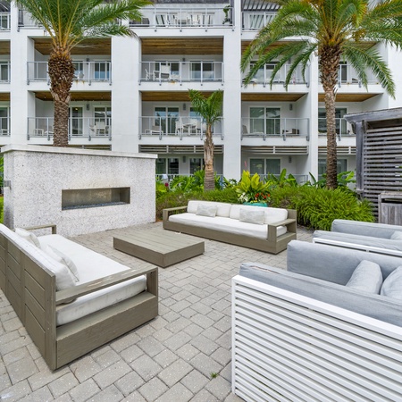 Pointe 332 @Rosemary