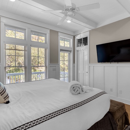 114 Parkshore Drive