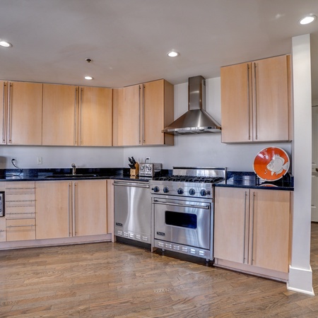 Rosemary Bch 5 Main St 1F